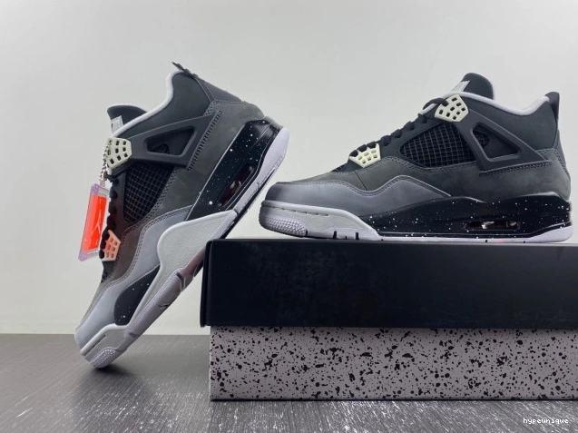 HYPE 626969-030 Fear Retro 4 (2013) Pack Jordan 0811